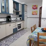 Piso Castelao Apartmán *